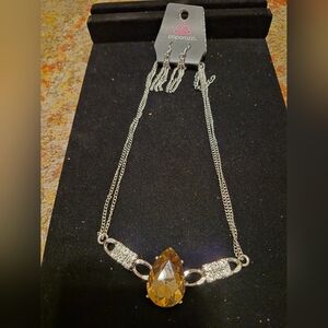 paparazzi Gold-Tone Teardrop Amber Crystal Necklace